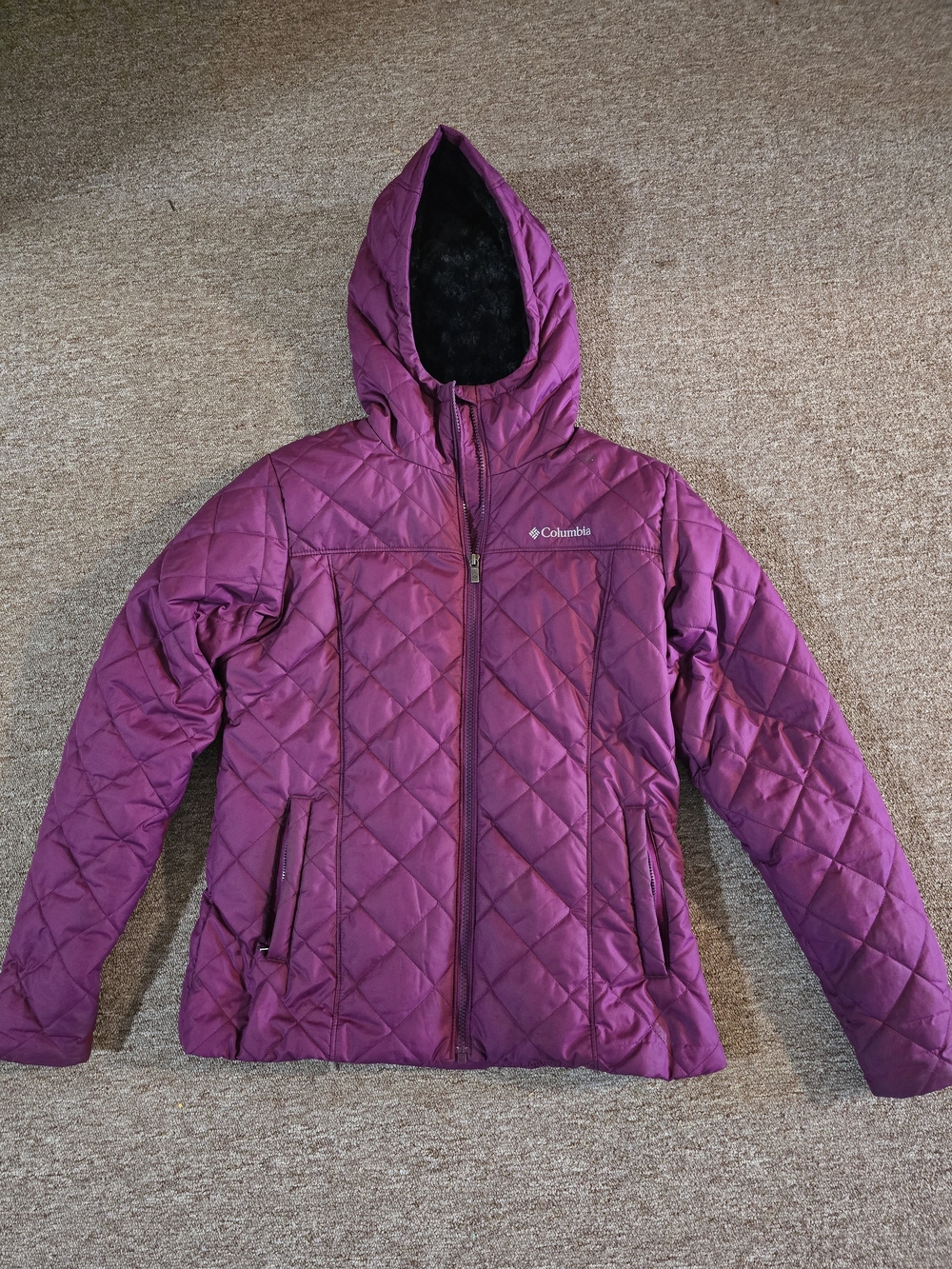 Columbia Women's Quilted Hooded Jacket in Deep Magenta